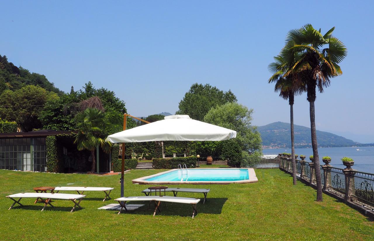 Casa Mondadori Bed & Breakfast Meina Exterior photo